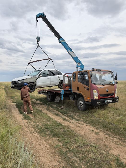 Услуги эвакуатор и манипулятор.