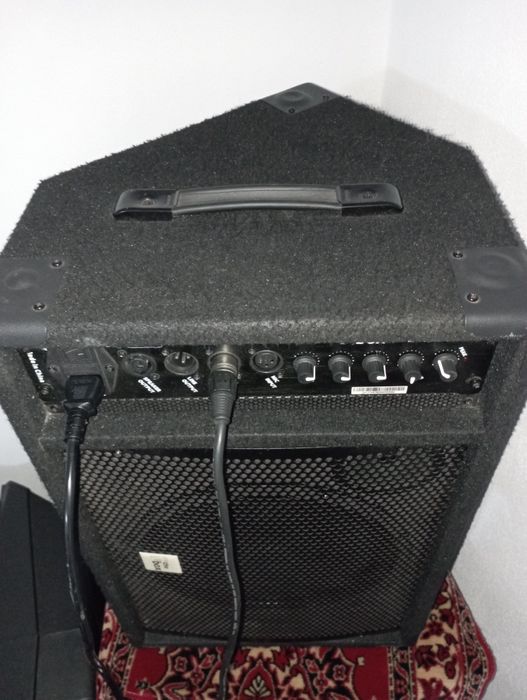 Vînd boxă activă, monitor de scenă