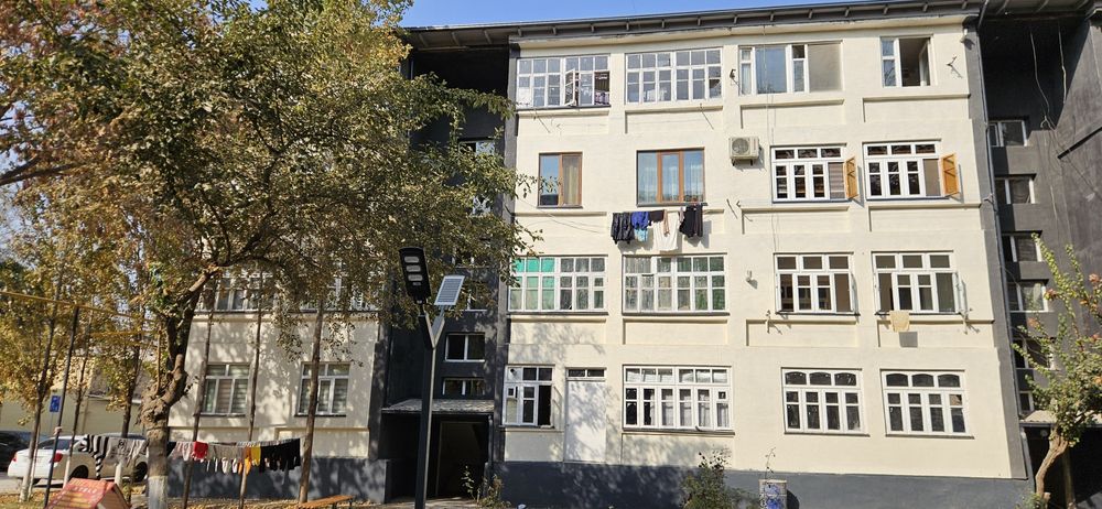 Srochna 3-mavze 20 dom 3 xonali kvartira sotiladi