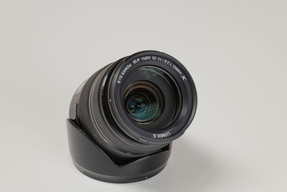 Panasonic GH5 + obiectiv + grip + baterii