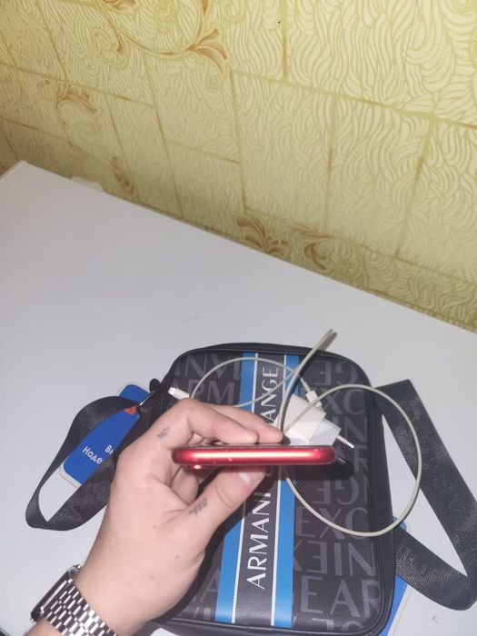 Iphone XR Красный