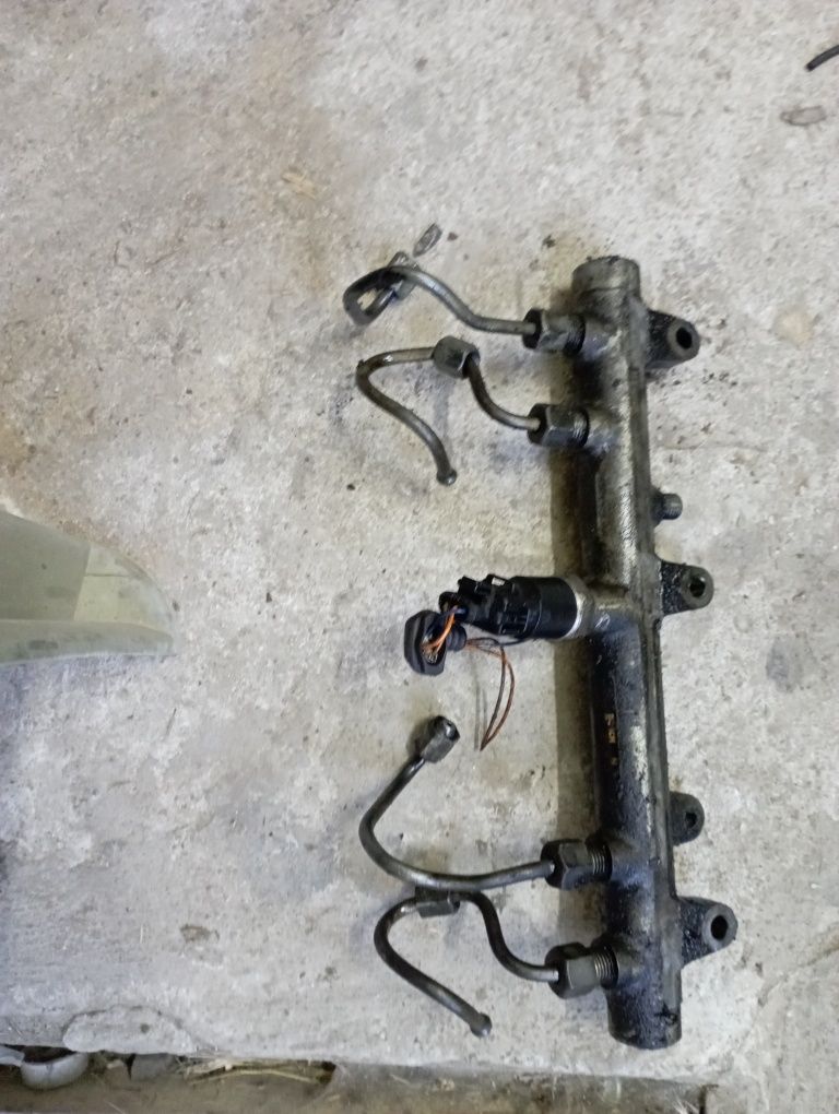 Rampă Injectoare Peugeot Boxer 2.8bDaly