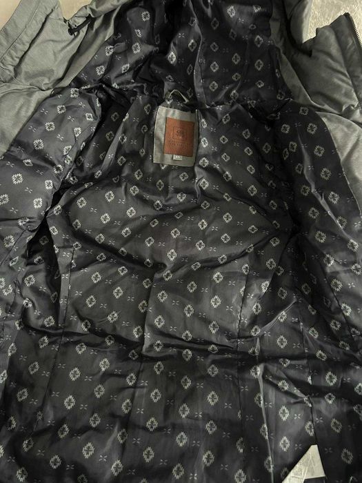 Продавам зимно яке Rip Curl