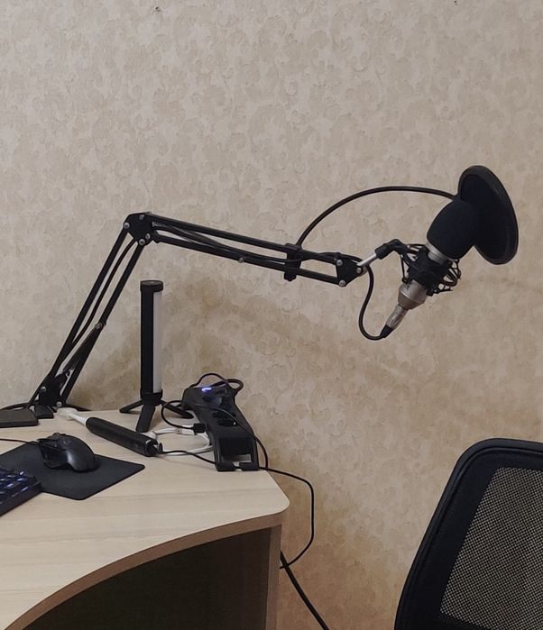 Микрофон Behringer B-1 конденсаторный студийный