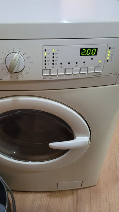 Пералня Electrolux EWF 5kg.