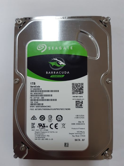 HDD 1TB Seagate почти новый