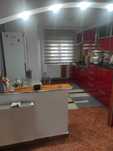 Inchiriez apartament cu 4 camere mobilat si utilat modern.