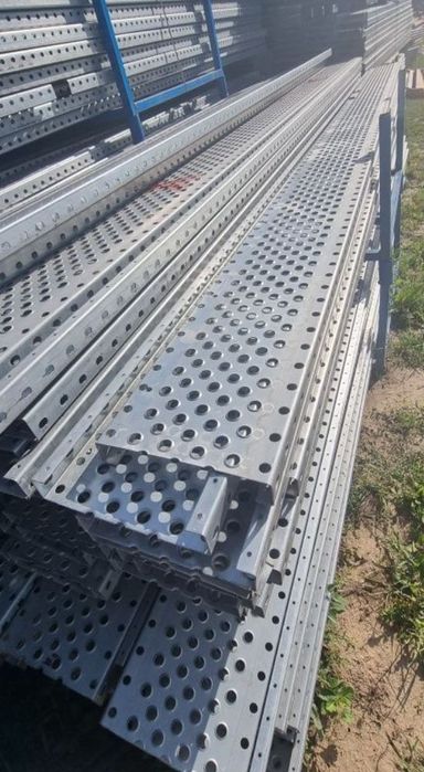 Rigola 
Trepte pentru scara de exterior 
Laterale pentru scara de exte