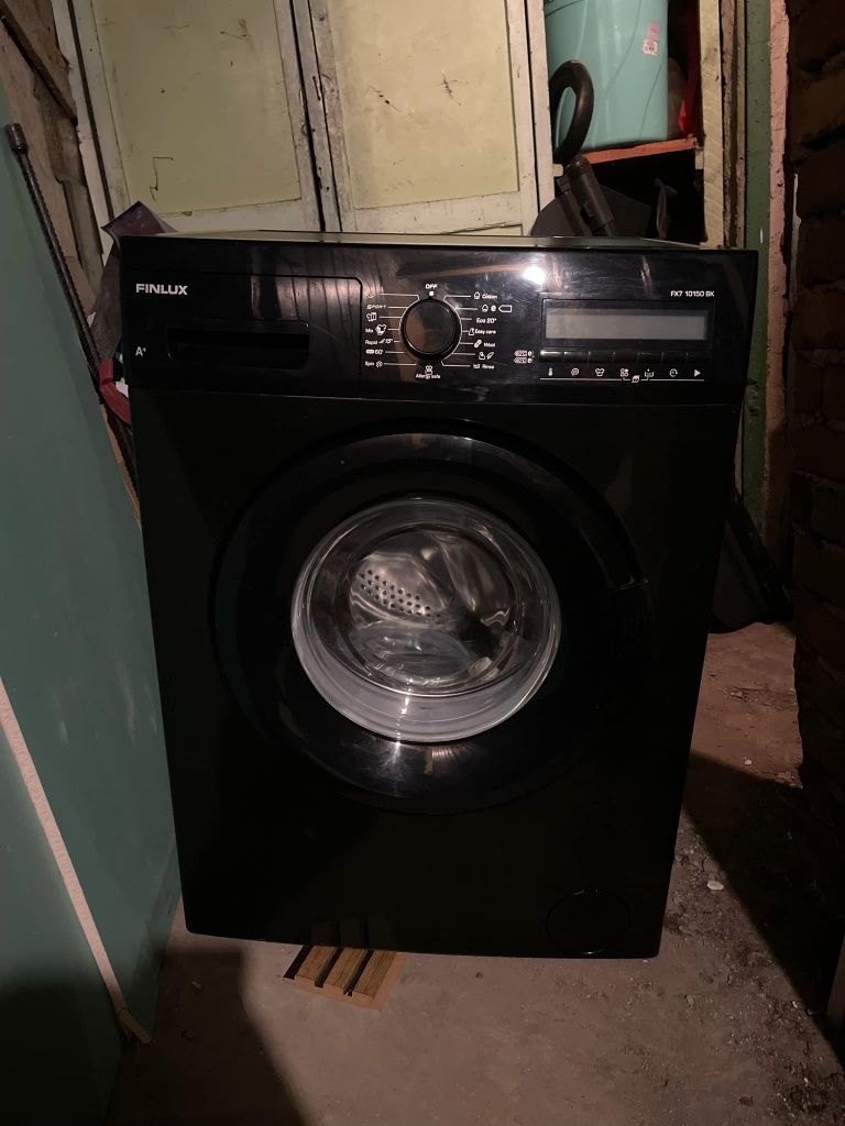 Пералня Finlux FX7 10150 BK, 7 кг., 1000 об./мин., 15 програми, Таймер