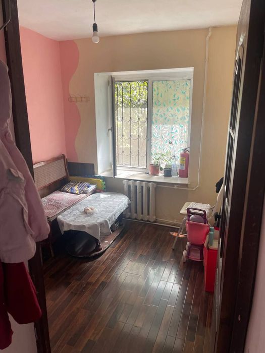 Помещение под Офис, Салон  и др  вдоль дороги на Ширине