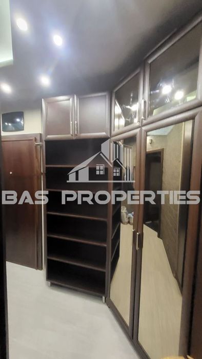 Продава се Тристаен апартамент в София, Банишора - 91 кв.м за 2858 €/кв.м - Снимка #12