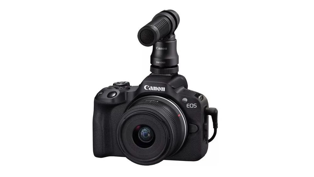 Canon EOS R50 Mirrorless Kit Creator cu Obiectiv RF-S 18-45mm