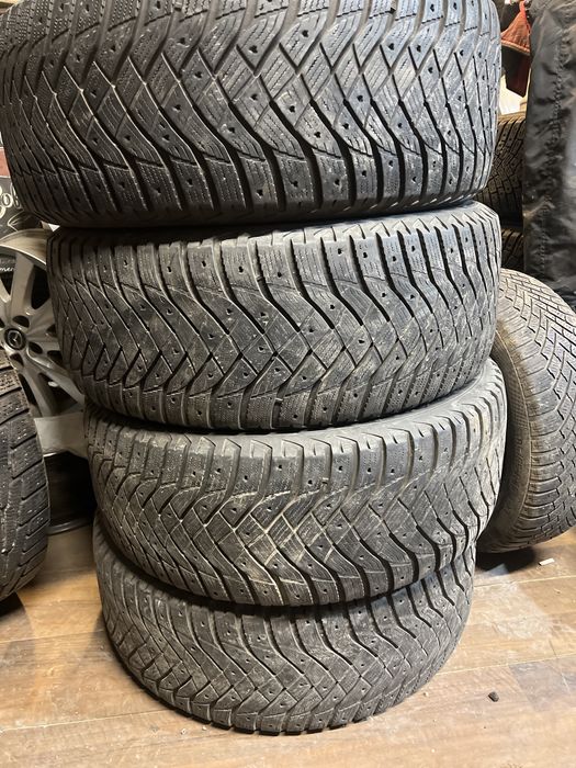 Anvelope 255/55R18-Goodyear-Dot 2022
