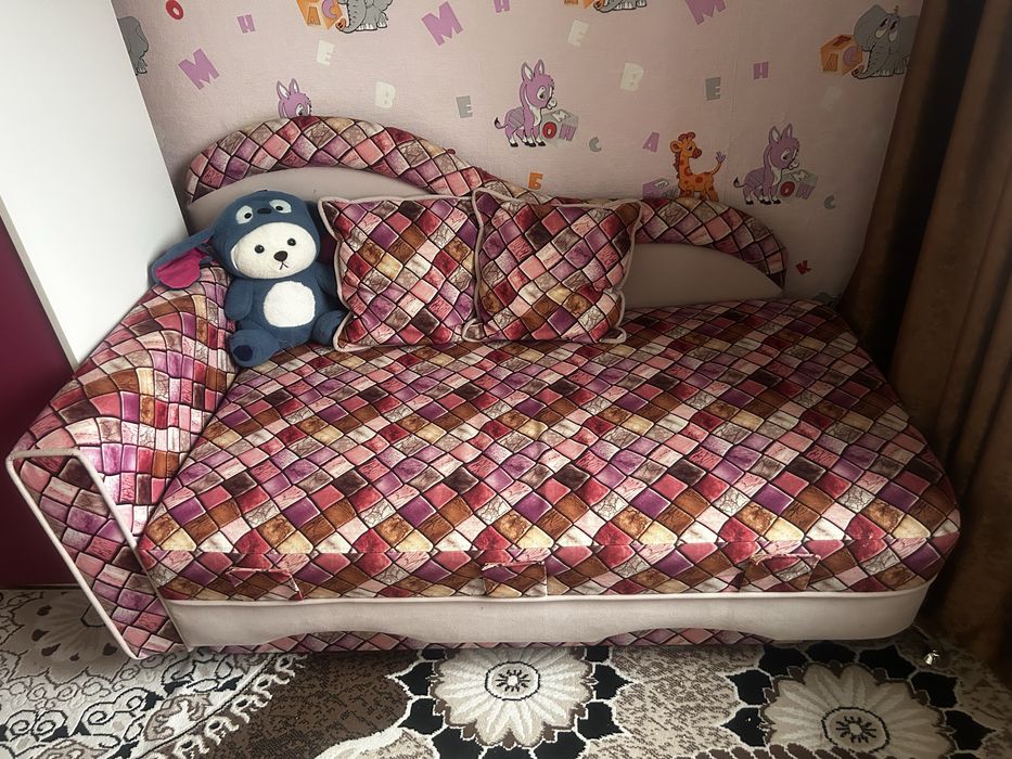 Продам детский диван