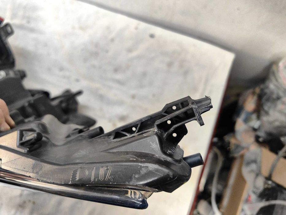 Оригинален фар Рено Трафик  Renault Trafic Full Led