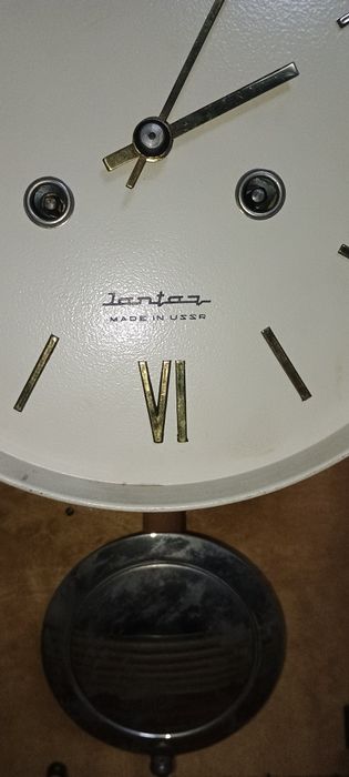 Руски стенен часовник