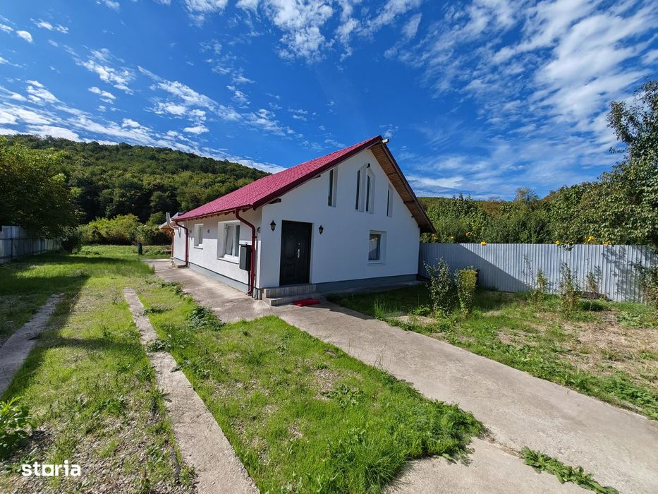 Casa la cheie 5 camere, Garleni.