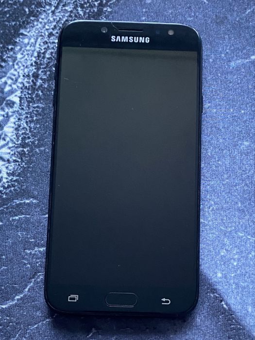 Vand telefon samsung j7