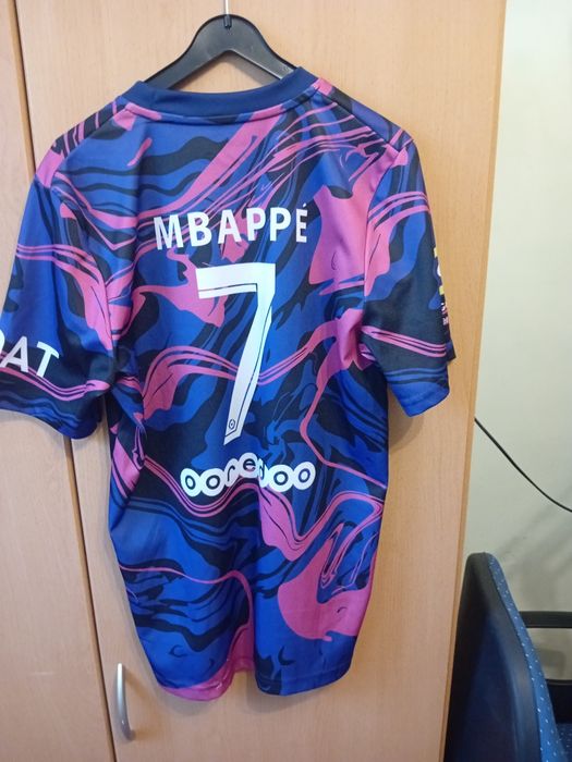 Bluză cu pantofi mbappé