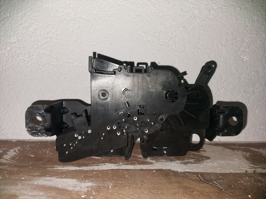 Carcasa ecu calculator motor bmw g30 g31 2.0 d