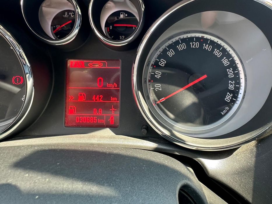 Opel Astra J 1.6 benzina