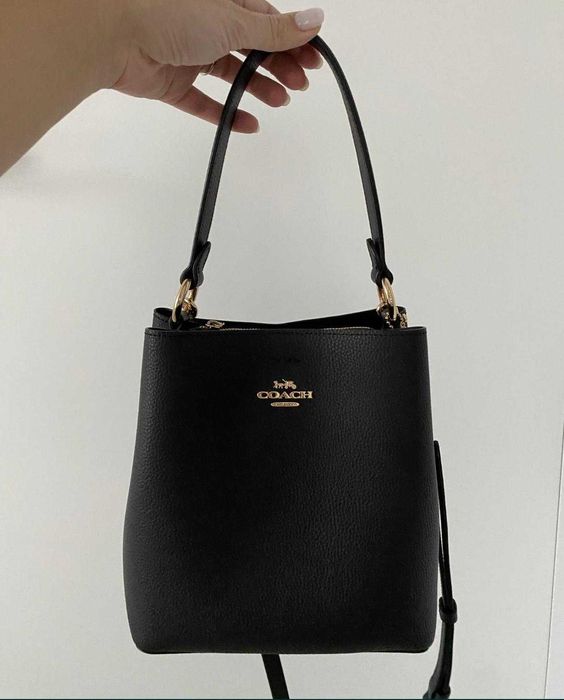 Geanata Coach, model buket, neagra, piele