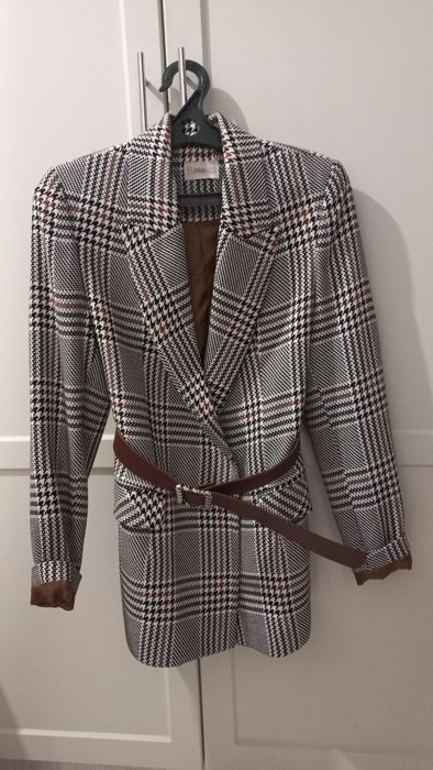 Продам пиджак новая .