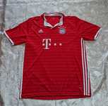 Vând tricou cu Bayern Munchen