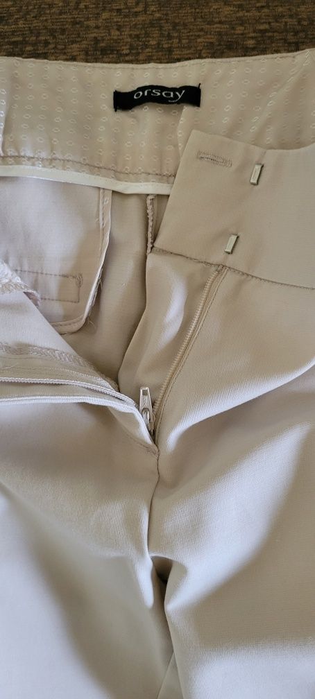 Pantaloni crem-negri S