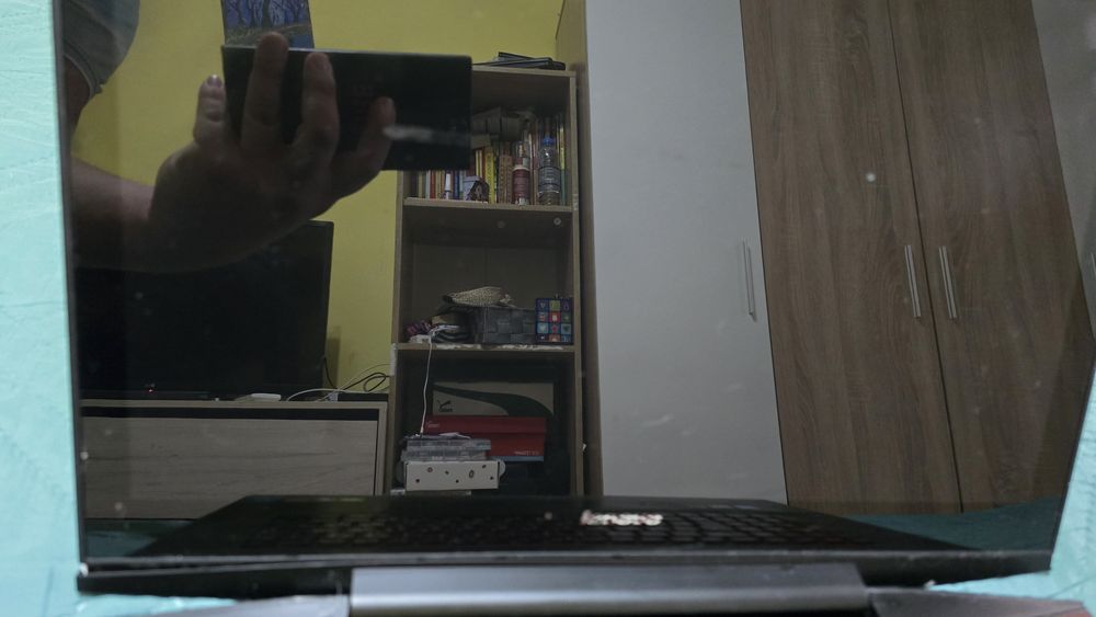 Лаптоп Леново в добро състояние .Не се ползва лаптопа е съа тъч скрийн