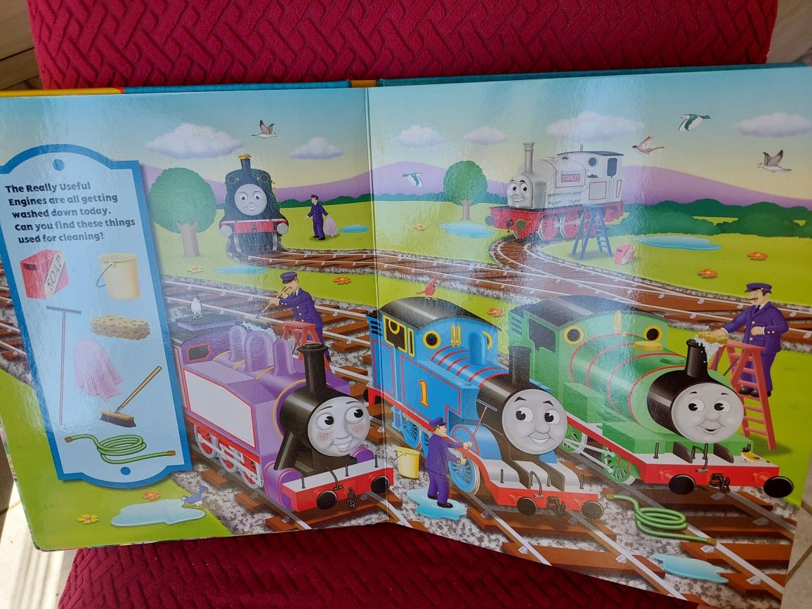 Книга Thomas and friends,  first look and fine