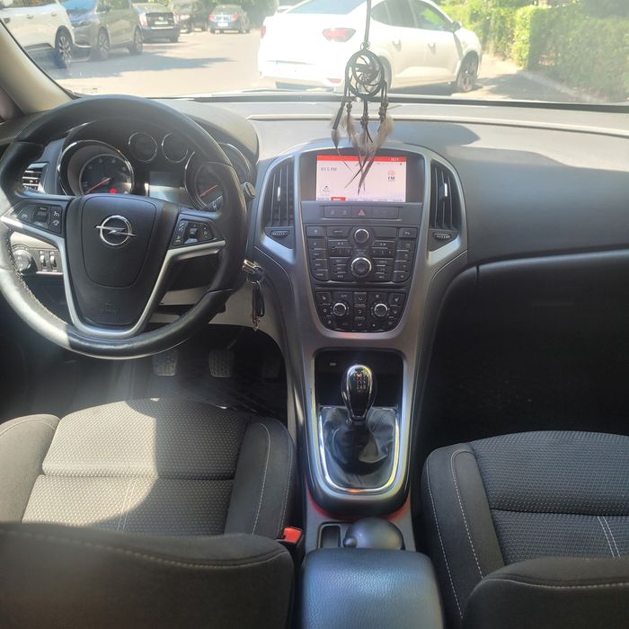 Opel astra j 2015