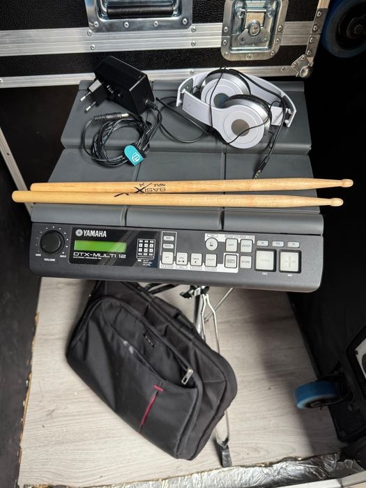 Tobe Yamaha Dtx 12 cu seturi custom