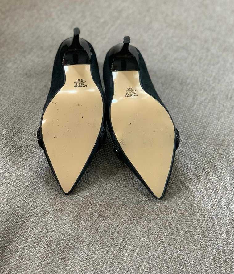 Pantofi stiletto extrem de eleganti, negri - marimea 36