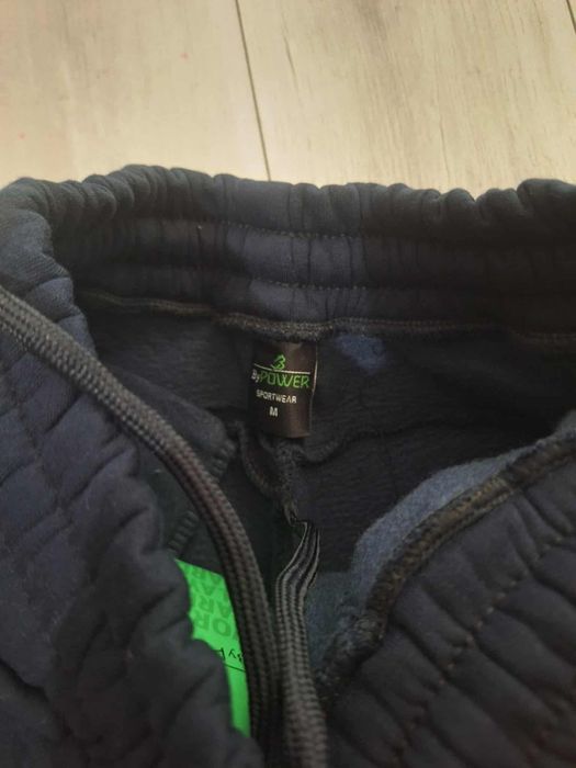 Pantaloni groși. Noi