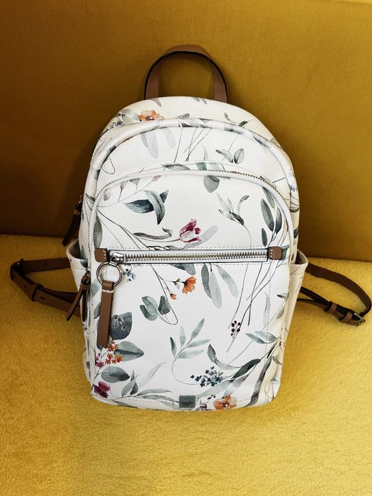 Оригинална Маркова раница Parfois с цветя лимитирана, рядка