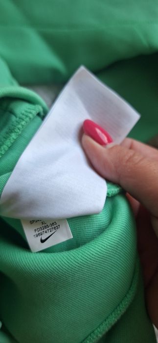 NIKE оригинално като ново горнище C размрр или 158-170см