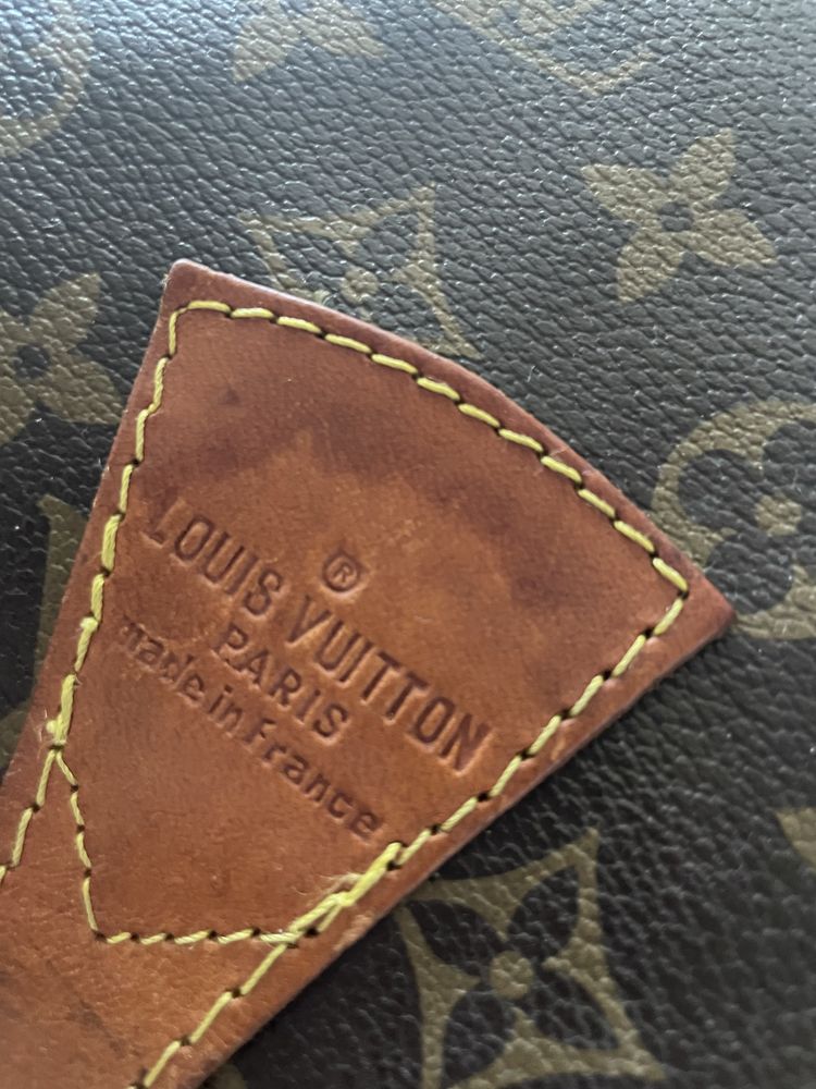 100 ПРОЦЕНТА ОРИГИНАЛНА раница на Louis Vuitton