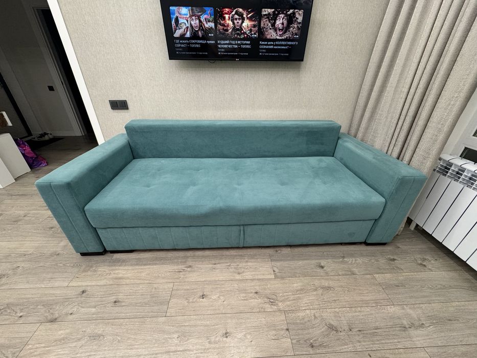 Продам Диван , почти не пользовался , прошел Химчистку