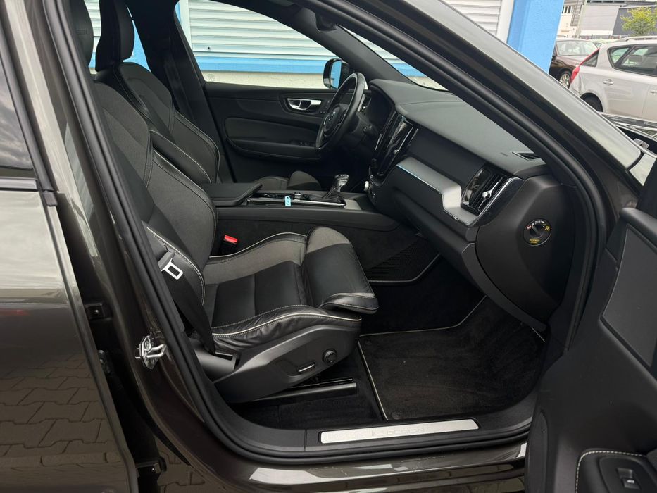 Volvo XC 60 ~ R Design~ 2021