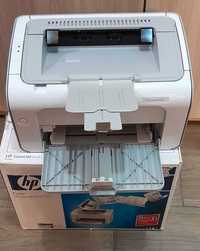 Принтер HP P1102 LaserJet A4, 2 новых картриджа