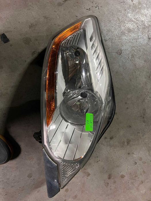Far Ford Kuga 2010