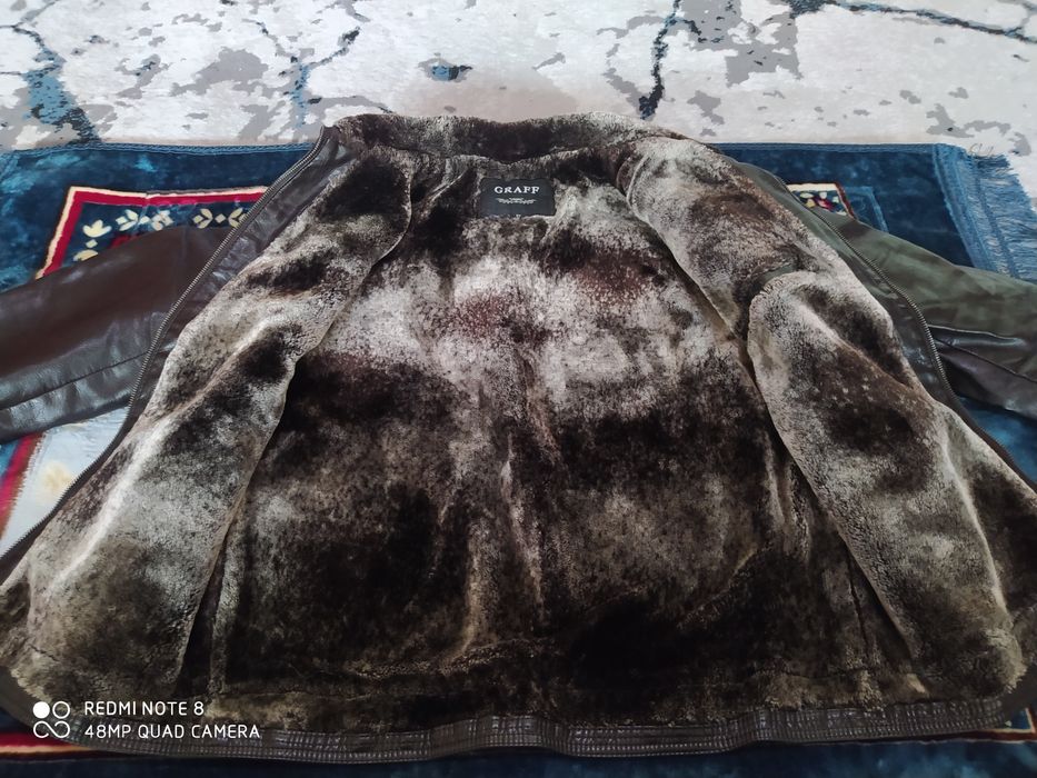 Кожаный куртки размер 52