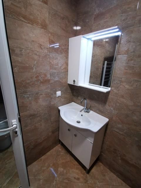 Дава се под наем Двустаен апартамент в София, Кръстова вада - 65 кв.м за 750 € - Снимка #6