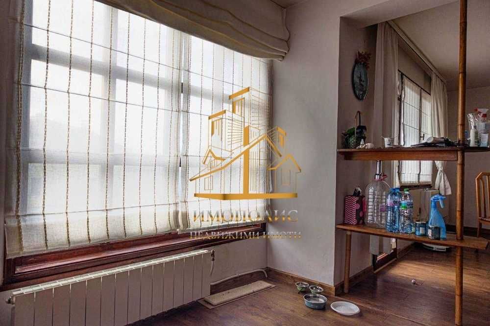 Продава се Къща в Варна, Бриз - 333 кв.м за 1052 €/кв.м - Снимка #4