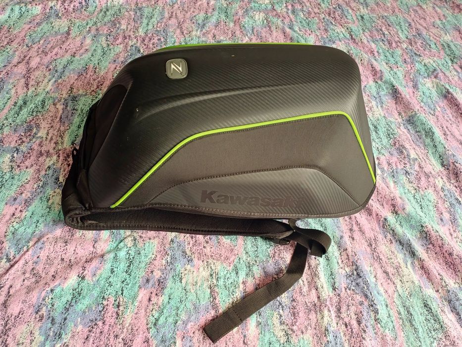 Продавам мото екипировка, якета, ръкавици, куфари