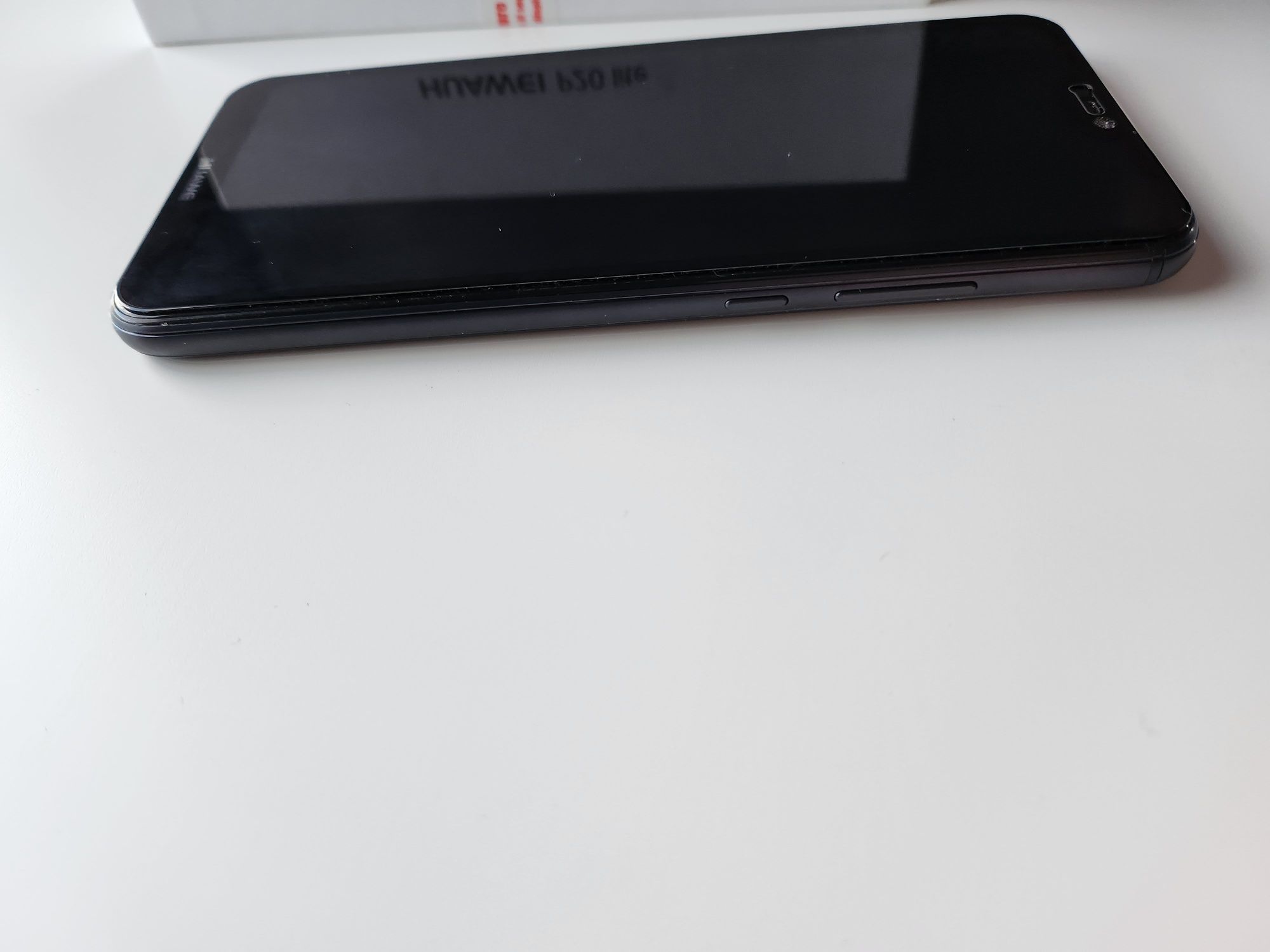 Телефон Huawei P20 Lite, 4gm ram, 64gb вътрешна памет