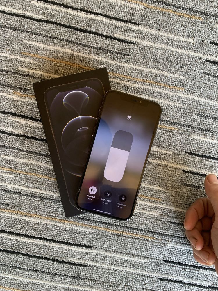 iPhone 12 pro LL/A
