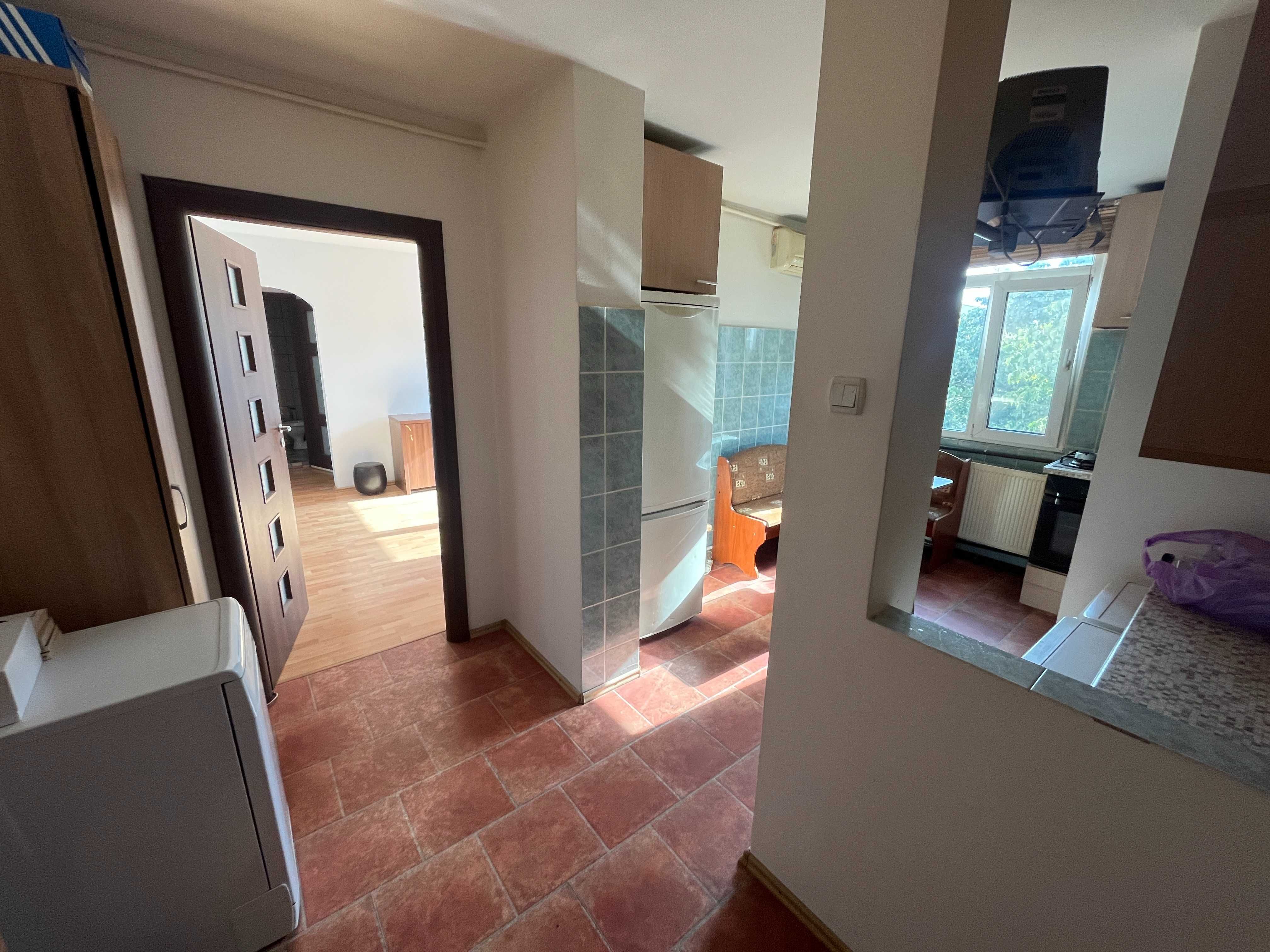 Apartament 3 camere 63 mp 4/4 Valea Oltului Drumul Taberei