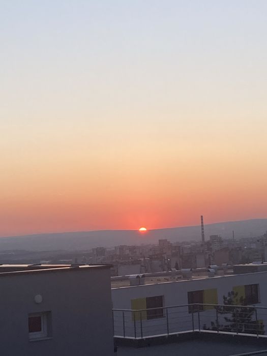 Продава се Тристаен апартамент в Варна, Възраждане 3 - 75 кв.м за 2934 €/кв.м - Снимка #11